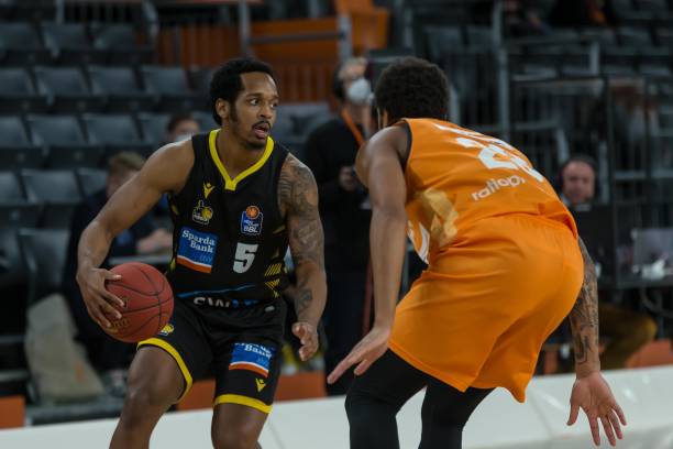 奥卡福尔在 奥卡福尔在